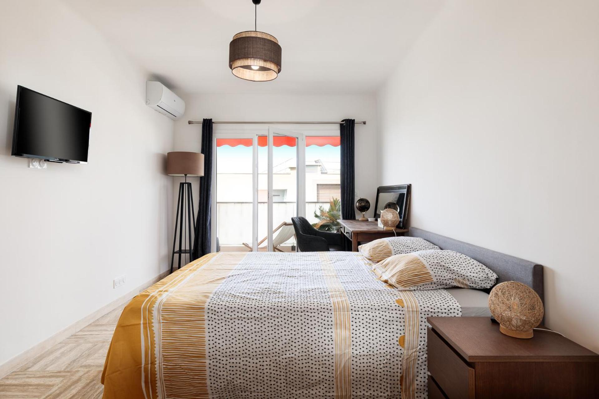 Spacieux Appartement De 114 M2 A 5 Min Des Plages - Proximite Tous Commerces Et Transports 昂蒂布 外观 照片