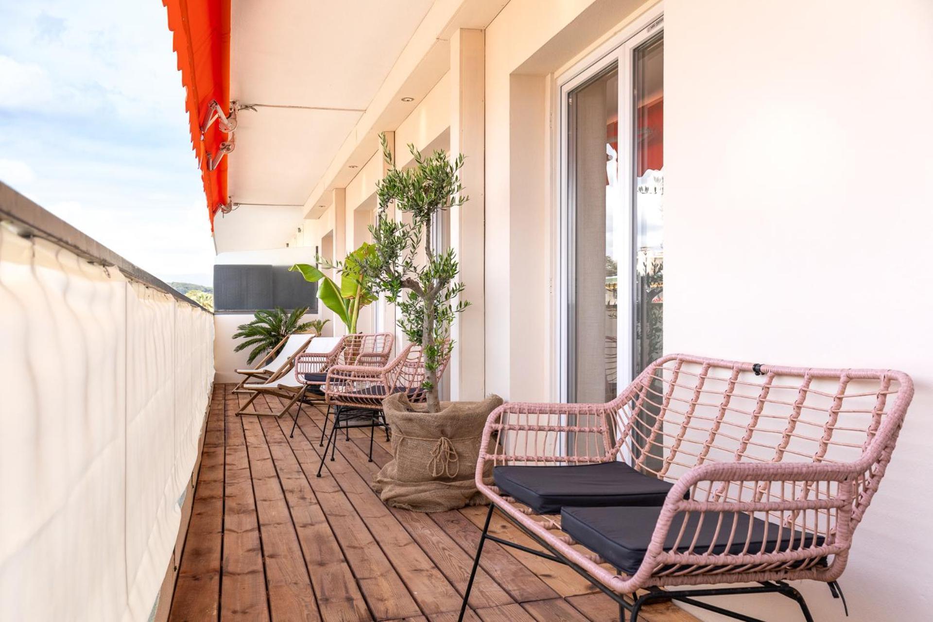 Spacieux Appartement De 114 M2 A 5 Min Des Plages - Proximite Tous Commerces Et Transports 昂蒂布 外观 照片